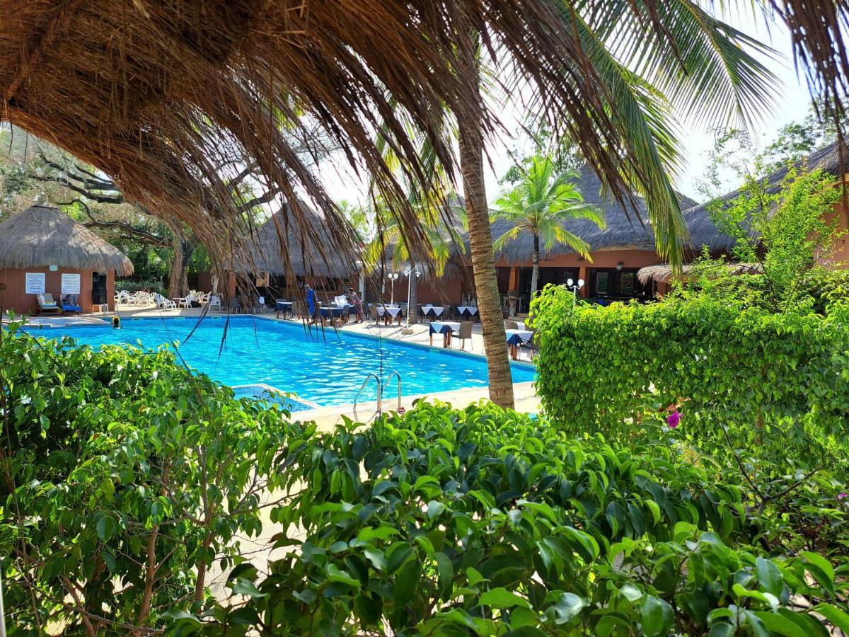Neptune Saly Exterior foto