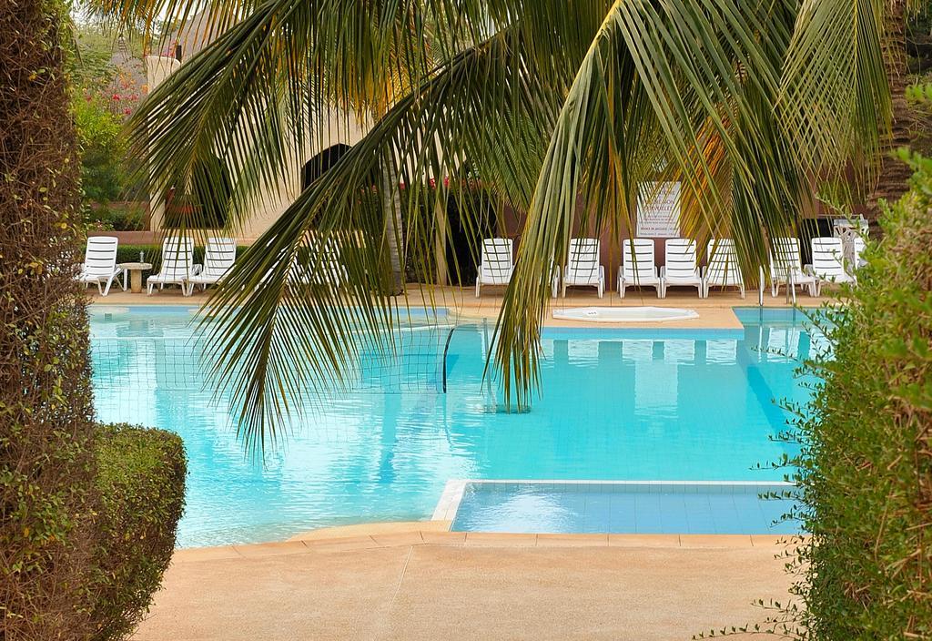 Neptune Saly Exterior foto