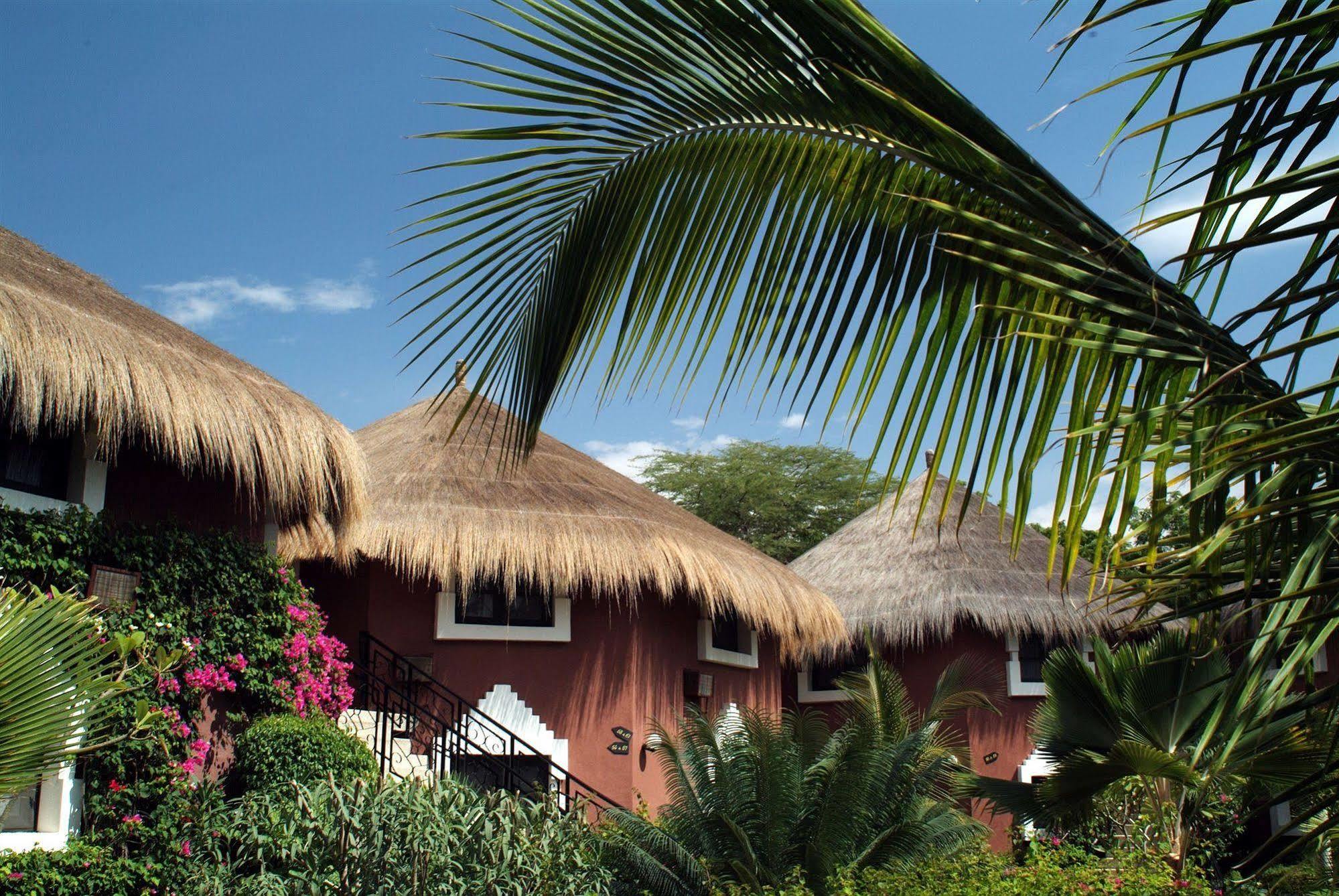 Neptune Saly Exterior foto